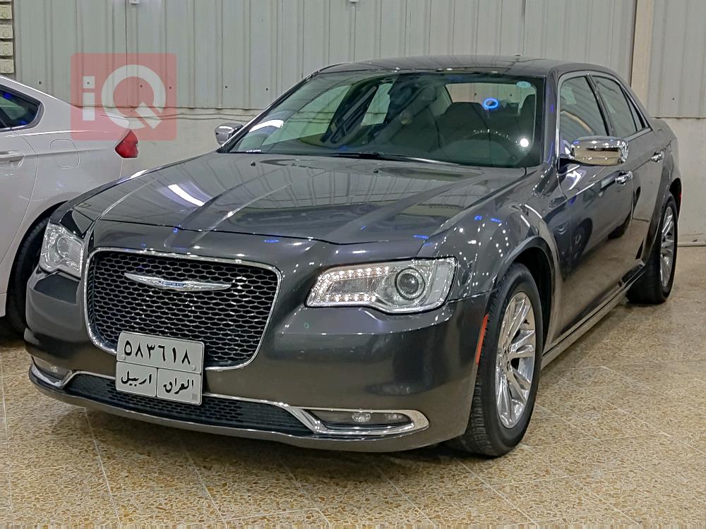 كرايسلر 300